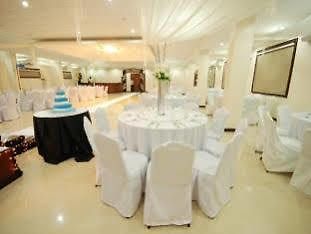 La Roca Veranda Suites & Restaurant Legazpi Luaran gambar